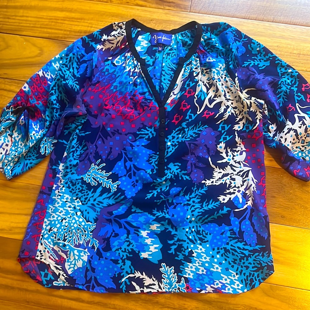 Gorgeous Yumi Kim blouse top! Perfect for summer!